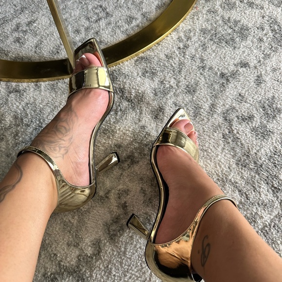 Franco Sarto metallic gold heels - Picture 3 of 13